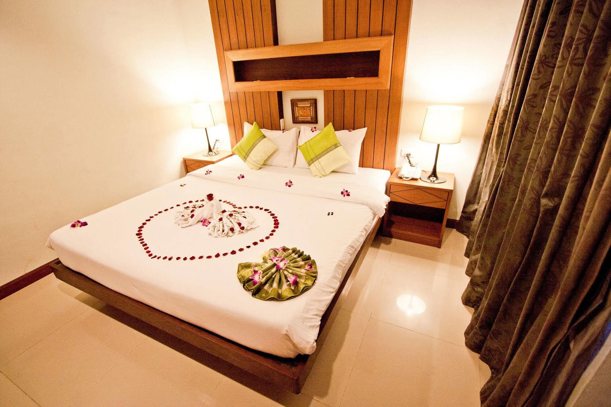 The Chambre Patong Kültér fotó
