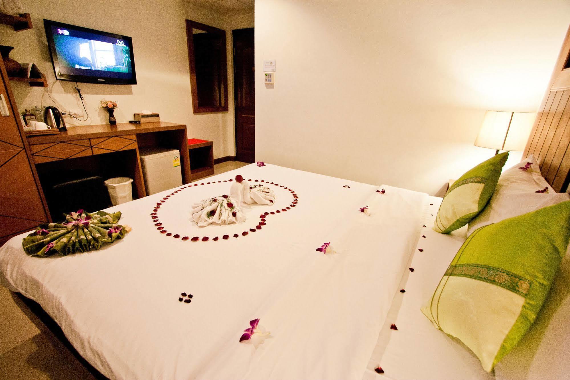 The Chambre Patong Kültér fotó